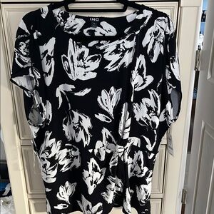 INC International Concepts Black and White Relaxed Tunic